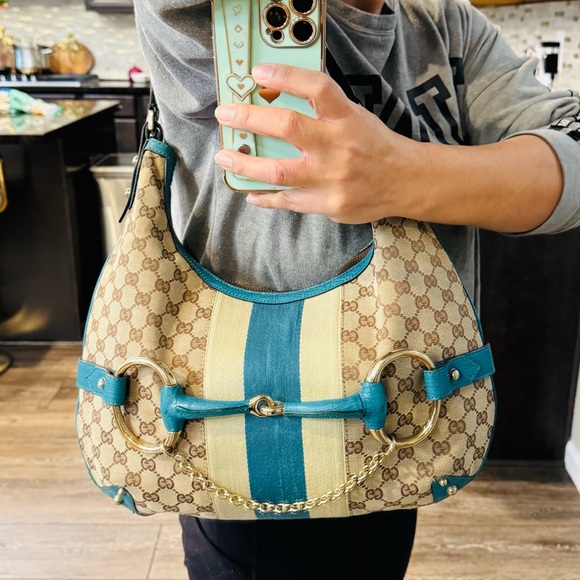 Authentic Gucci Horsebit shoulder bag - Picture 10 of 15